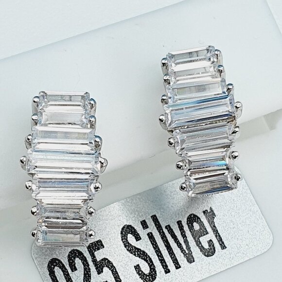 "925 Sterling Silver Cubic Zirconia Earrings, UU1P6A6136 - Picture 5 of 9